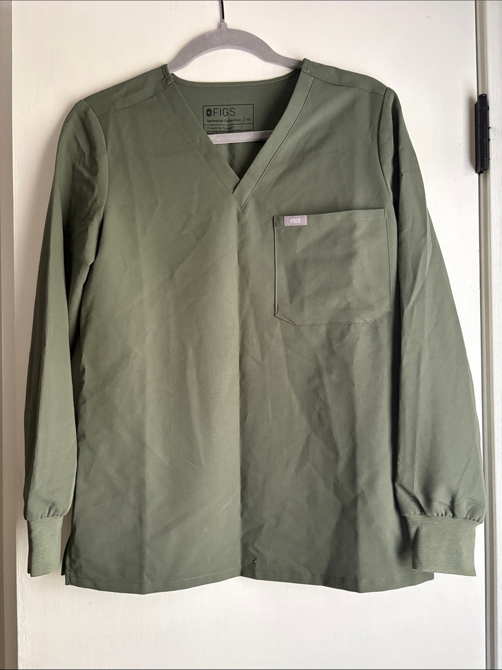 FIGS women’s V-Neck Long Sleeve Scrub Top - Olive Green